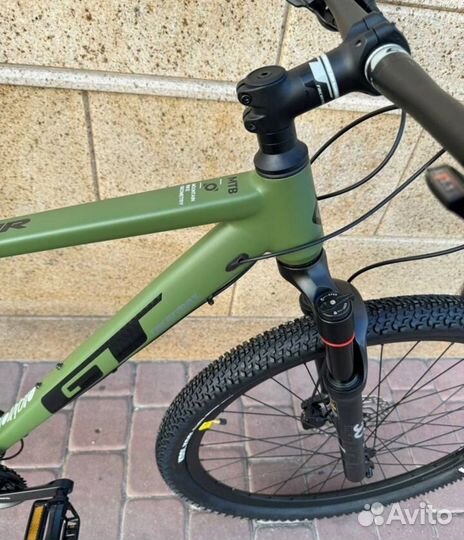 Велосипед алюминиевый GT Shimano гидравлика 29