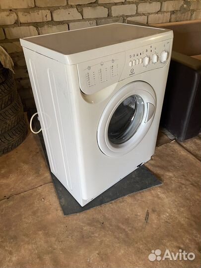 Стиральная машина indesit