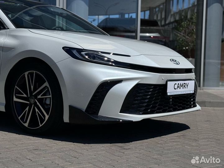 Toyota Camry 2.0 CVT, 2024