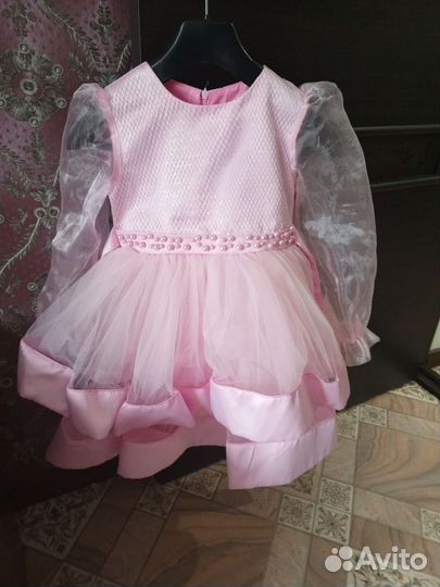 Платье для девочки 98 новое