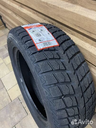 Leao Winter Defender Ice I-15 SUV 235/55 R18