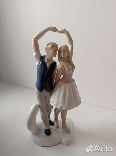 Статуэтка фарфоровая pavone коллекционная новая