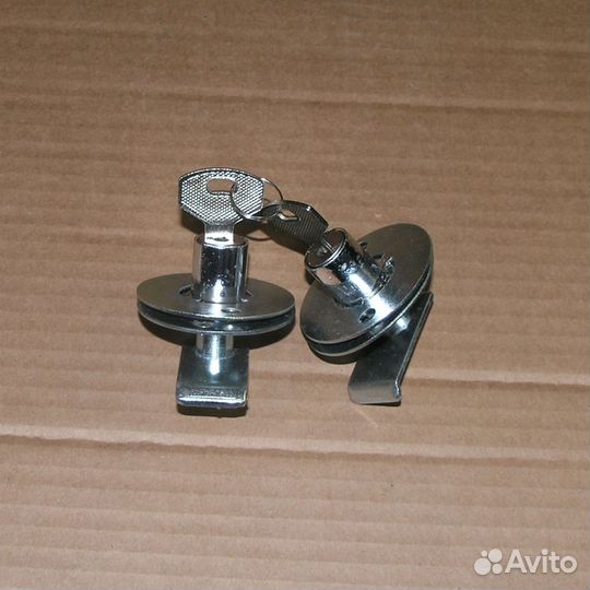 Замок дверки инструментального ящика в сб (птимаш)