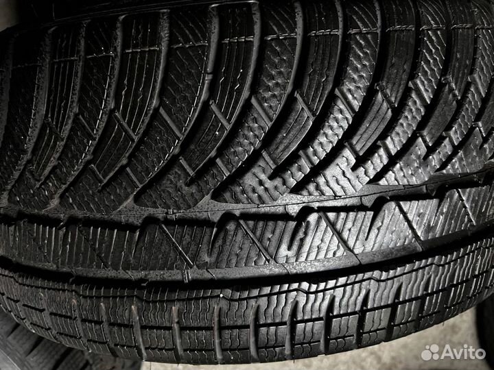 Michelin Pilot Alpin 235/35 R19