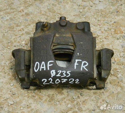 Суппорт передний правый Opel Astra F 1.6