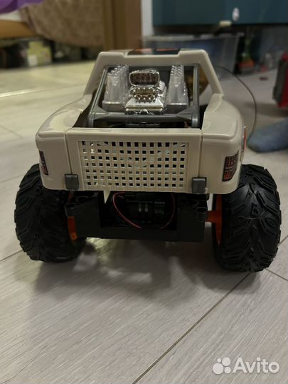 Внедорожник машинка