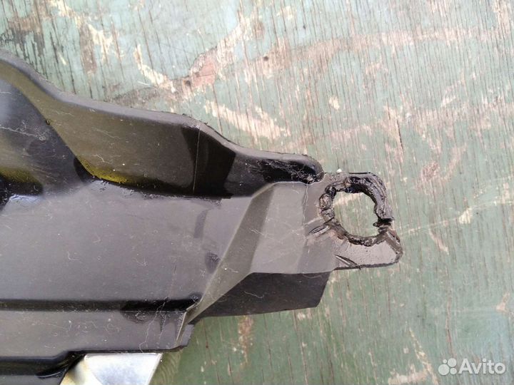 Решётка Mazda 5 CR 2004-2007