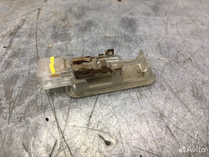 Плафон салонный Audi A6 C5 1997-2004 седан 2