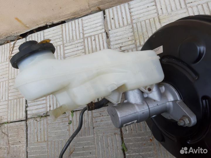 Вакумник с цилиндром Toyota Corolla 06-12г.в