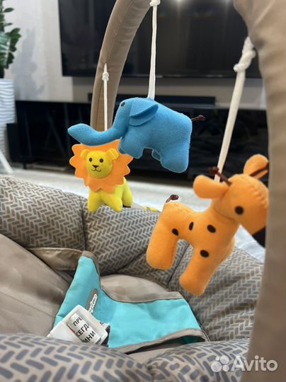 Шезлонг детский с вибрацией