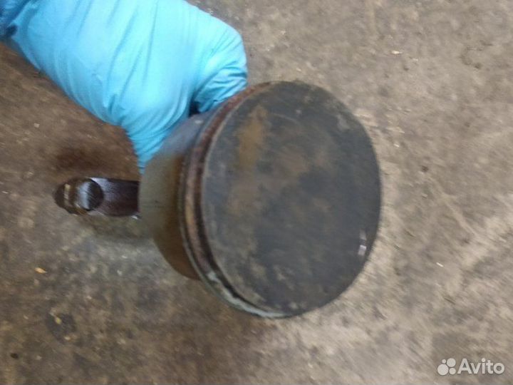 Поршень с шатуном Renault Logan 1.4 K7JA710