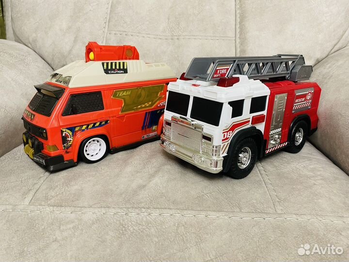 Dikie toys пожарная и машину с залповой установкой