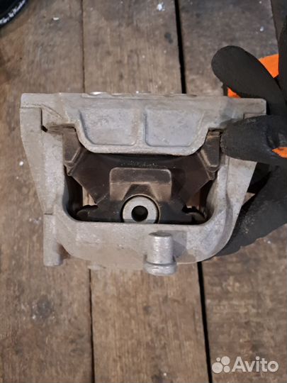 Подушка двигателя audi volkswagen