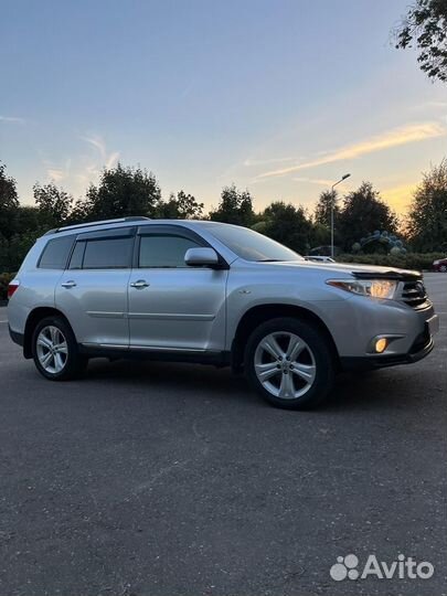 Toyota Highlander 3.5 AT, 2011, 174 750 км