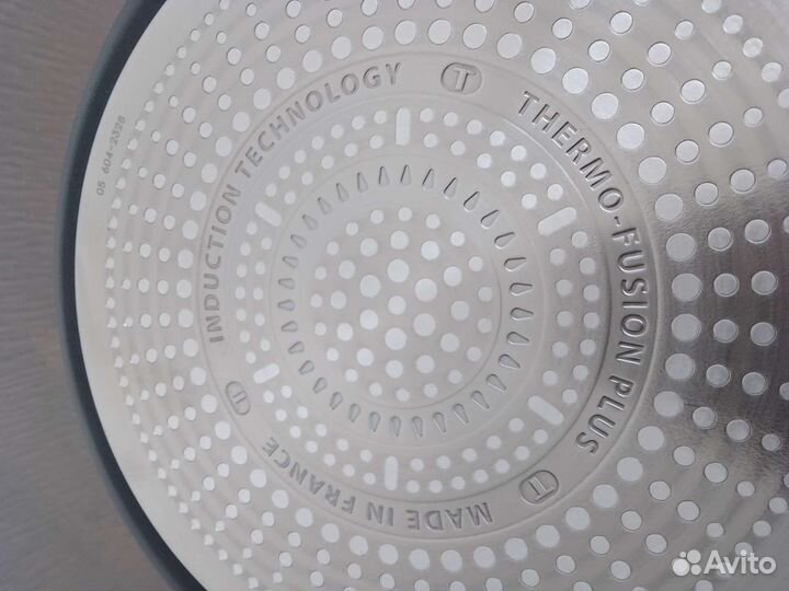 Сковорода tefal новая 24см