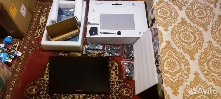Графический планшет с экраном Gaomon PD2200