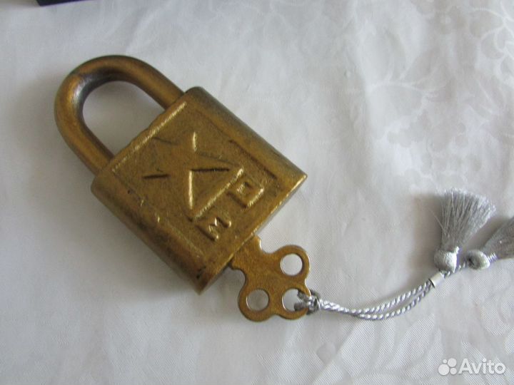 Замочек свадебный