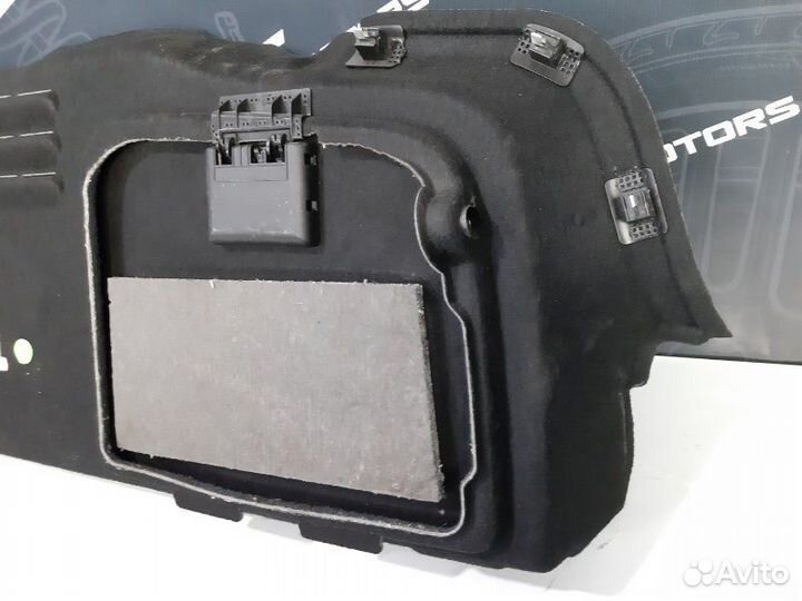 Обшивка багажника левая Audi A6 C6 AUK 2005