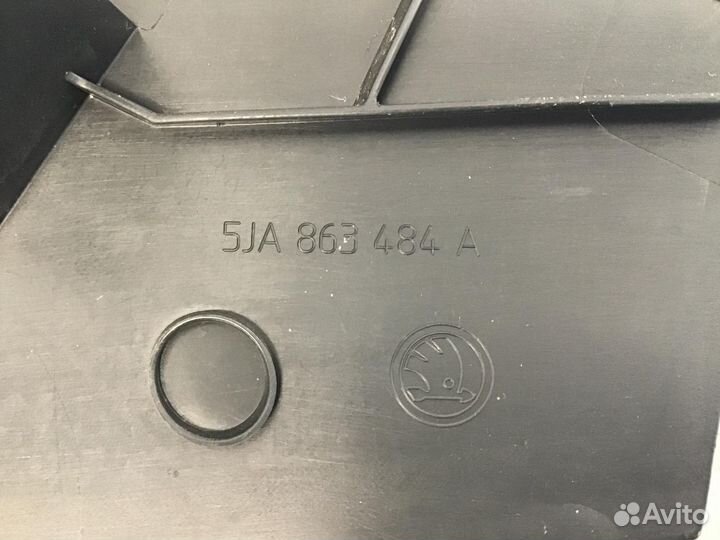 Обшивка стойки Skoda Rapid 2013-2020