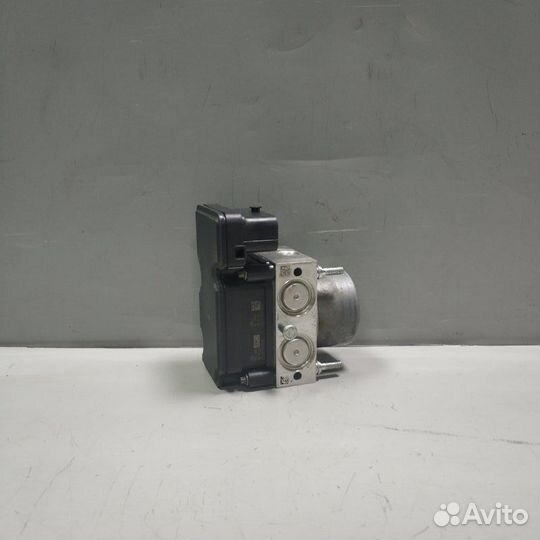 Блок ABS Renault Sandero 2 K7M812 2019