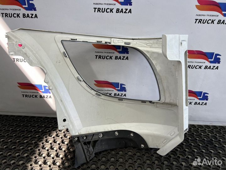 Облицовка фары левой Daf XF106