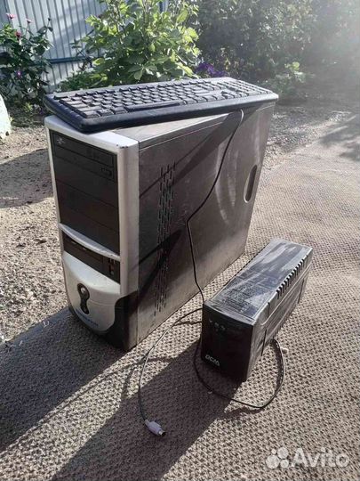 Монитор Samsung