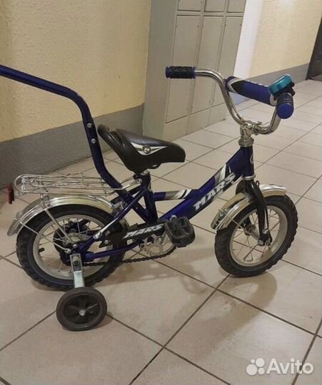Детский велосипед с родительской ручкой
