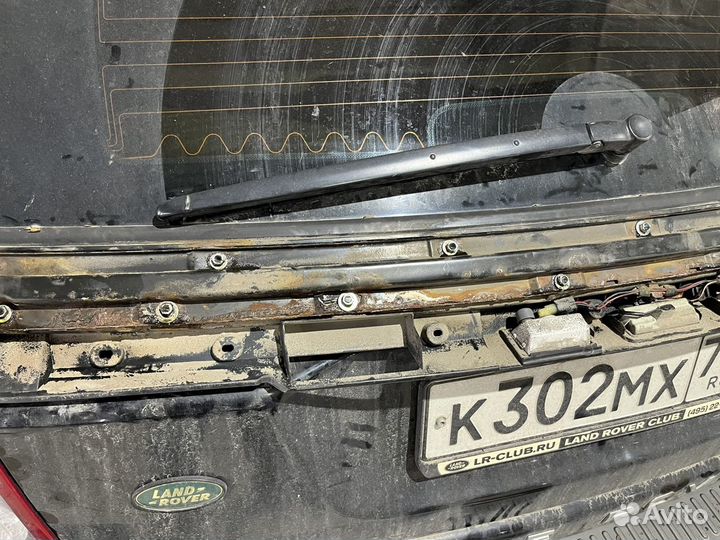 Крепление накладки 5й двери Range Rover Sport L320