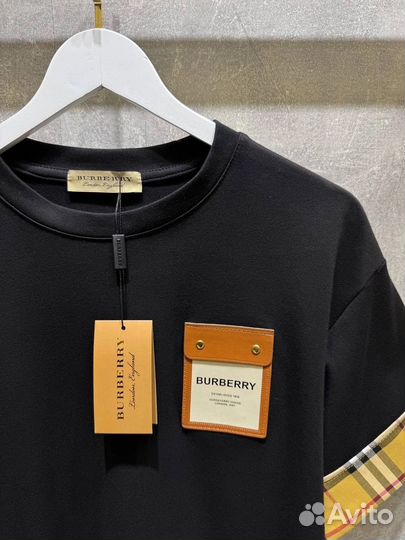Женская Футболка Burberry