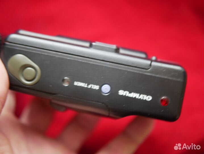 Olympus AM-100 в чехле. Топовый компакт