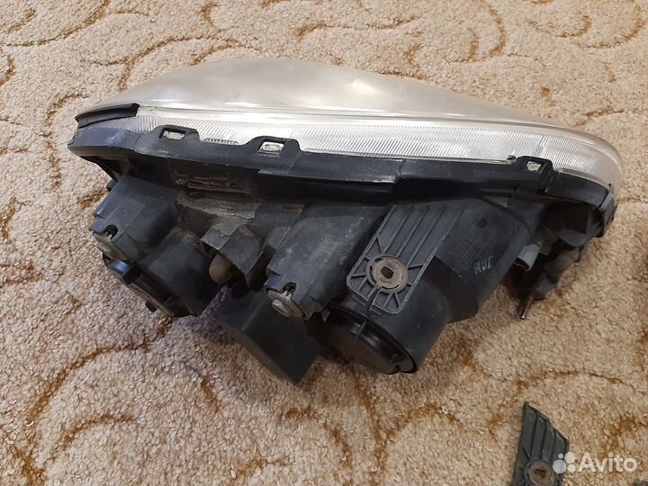 Продаю фары