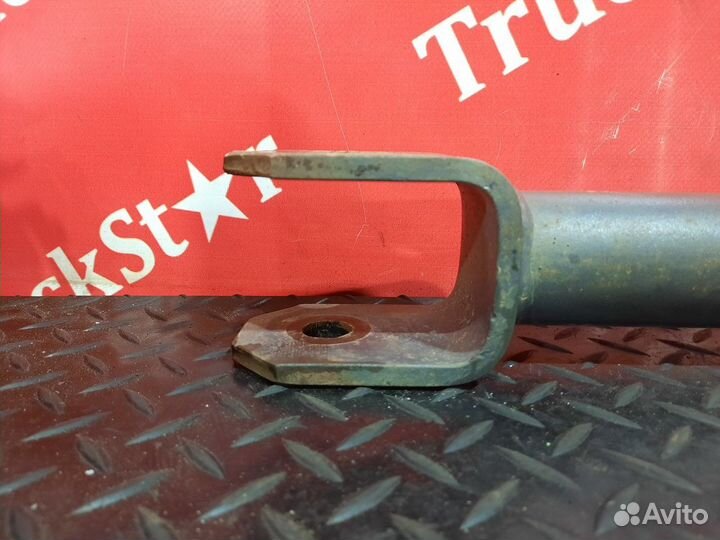 Стойка заднего стабилизатора