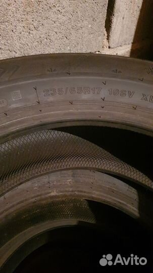 Wanli S-1083 235/65 R17