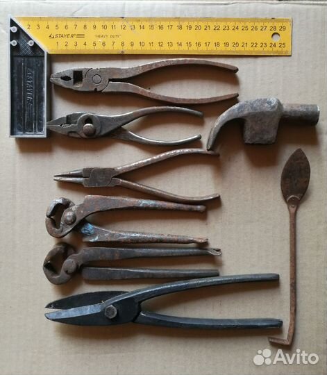 Старинный инструмент