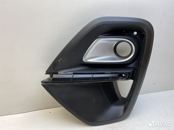 Рамка противотуманной фары левой Kia Sportage Рест