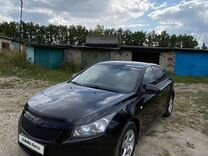 Chevrolet Cruze 1.6 AT, 2012, 207 000 км, с пробегом, цена 870 000 руб.