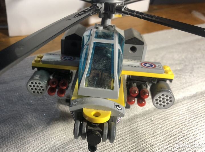 Lego вертолет