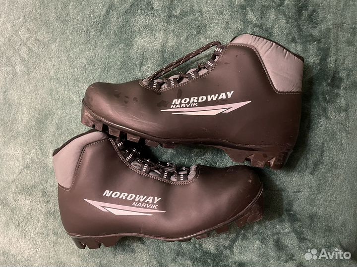 Мужские лыжные ботинки