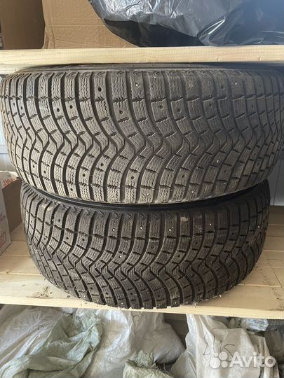 Michelin X-Ice North XIN2 285/65 R17