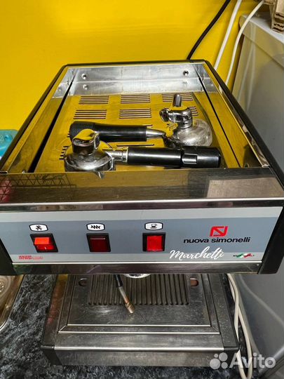 Кофе машина simonelli одногоупная + кофемолка