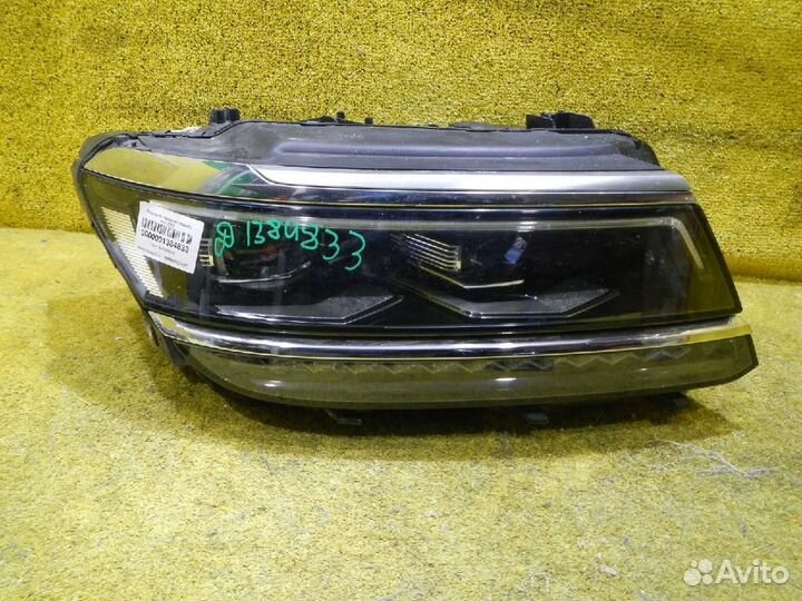Фара правая Volkswagen Tiguan