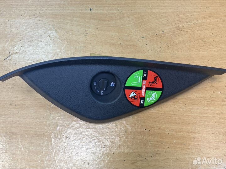 Кнопка отключения правой подушки ваз лада веста