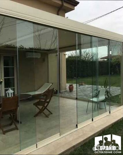 Остекление беседки панорамное. Слайдер