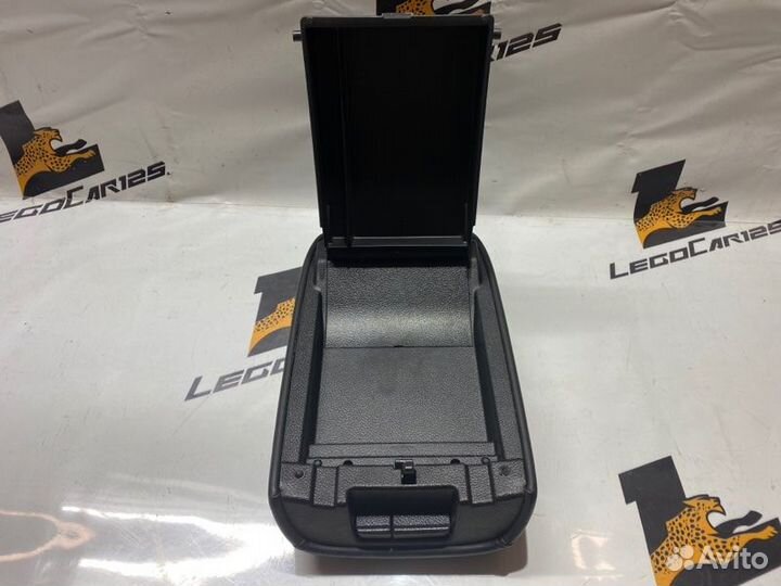 Подлокотник Nissan Murano Z51 VQ35DE 2010