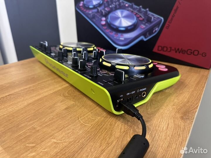 DJ контроллер Pioneer DDJ-WeGO-G