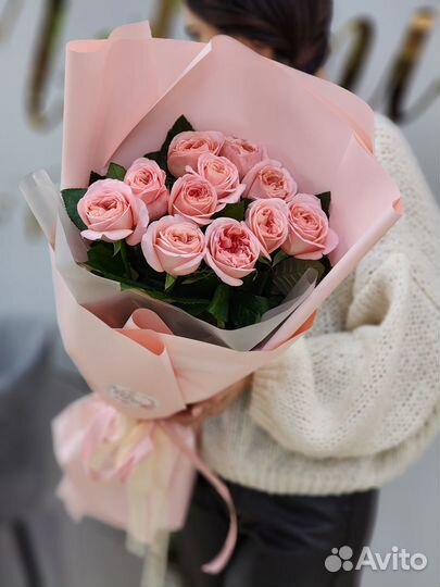 Пионовидные розы 11 штук