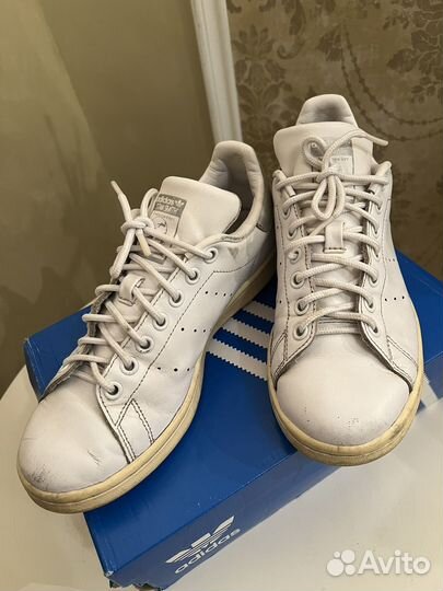 Кроссовки adidas