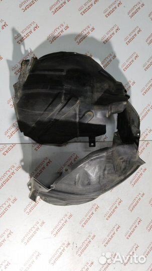 Подкрылок задний правый Nissan Juke NF15 MR16DT