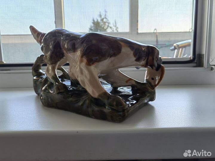 Статуэтка собака
