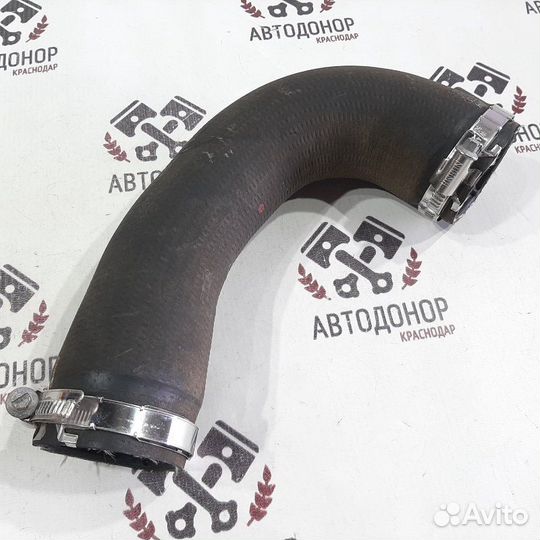 Патрубок интеркулера левый Audi Q5 8R cmga 2011